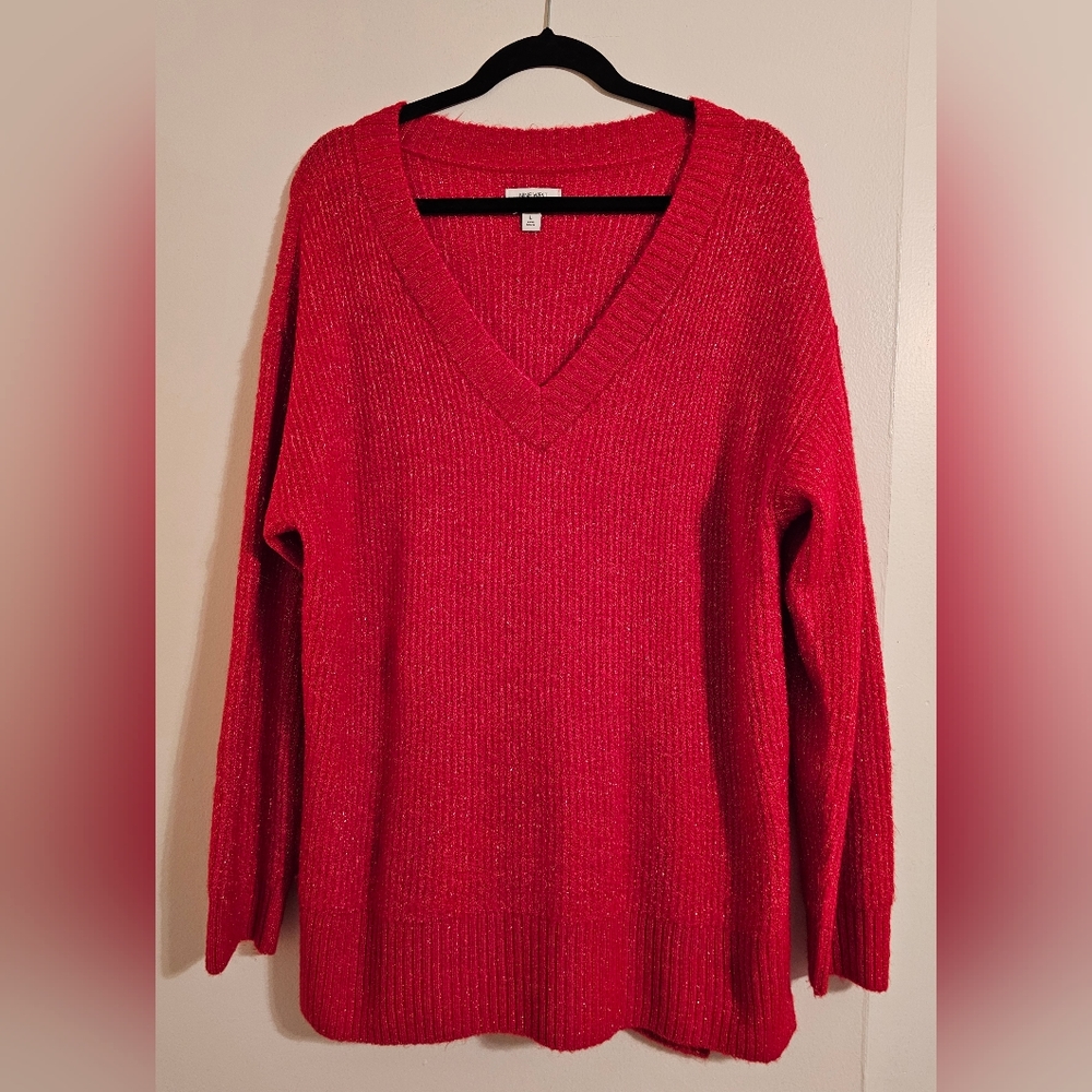 Nine West very soft v-neck red with gold sparkles sweater size L